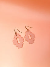 Load image into Gallery viewer, Blush Aztec dangle
